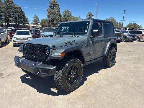 Used 2025 Jeep Wrangler Sport AWD/4WD image 3