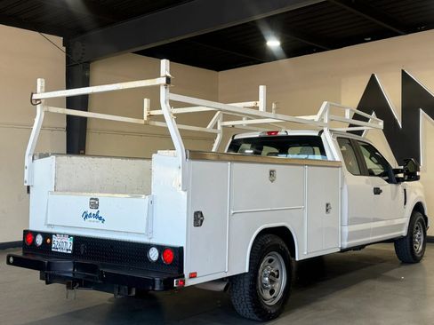 Used 2018 Ford F350 XL w/ Power Equipment Group RWD image 5