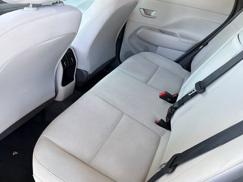 Used 2024 Hyundai Kona SEL FWD image 13