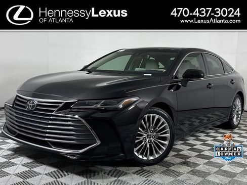 Used 2019 Toyota Avalon Limited FWD image 1