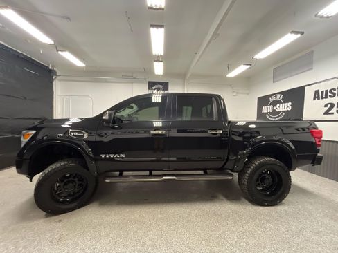 Used 2017 Nissan Titan Platinum Reserve image 7