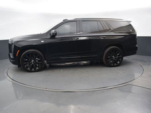 Certified 2026 Cadillac Escalade Platinum Sport image 2