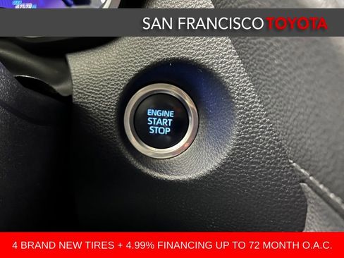 Certified 2022 Toyota Corolla Cross XLE image 25