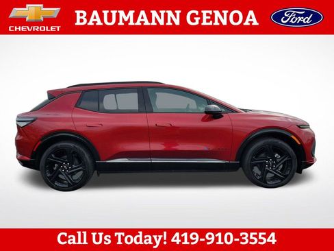 Used 2025 Chevrolet Equinox EV RS w/ Convenience Package II FWD image 4