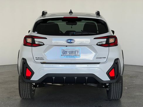 New 2026 Subaru Crosstrek 2.5i Limited w/ Crosstrek Mirror Package image 5