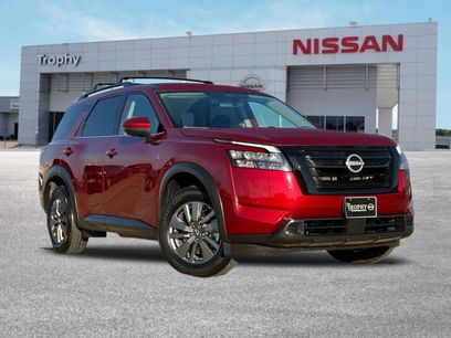 Certified 2024 Nissan Pathfinder SV w/ Black Appearance Package