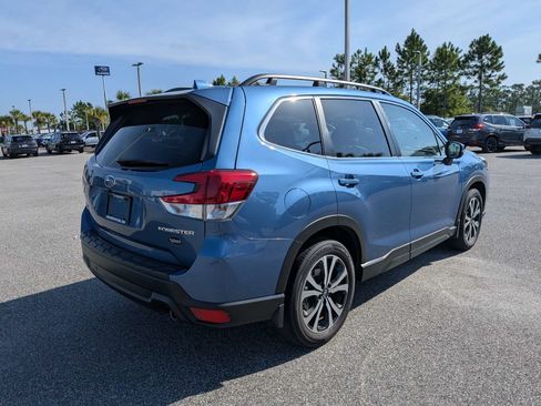 Used 2023 Subaru Forester Limited w/ Popular Package #3 AWD/4WD image 4
