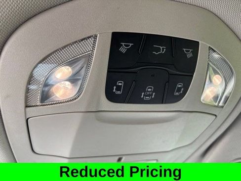 Used 2024 Chrysler Voyager LX FWD image 27