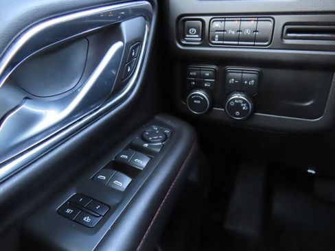 Used 2023 Chevrolet Tahoe RST AWD/4WD image 13