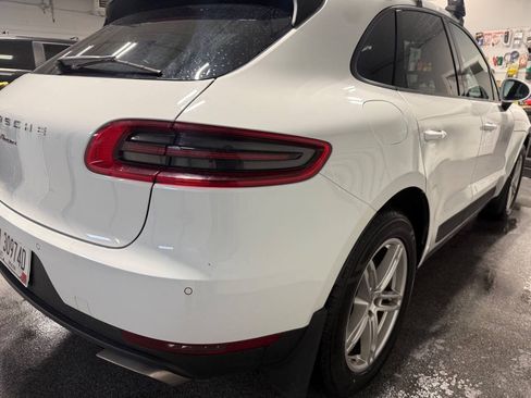 Used 2018 Porsche Macan AWD/4WD image 7