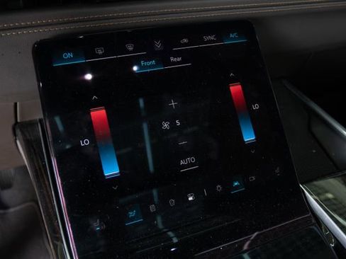 Certified 2025 Cadillac Escalade Premium Luxury w/ Touring Package image 20