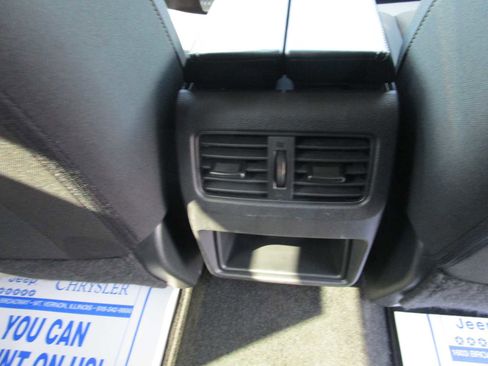 Used 2024 Nissan Rogue S image 13