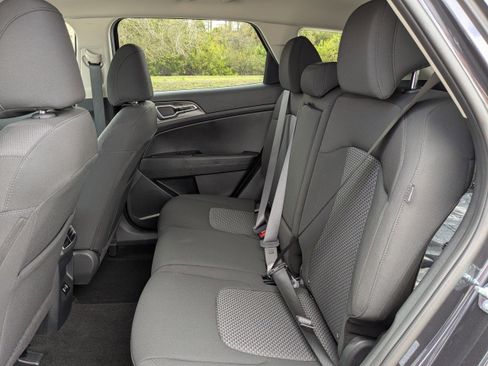 New 2026 Kia Sportage LX FWD image 17