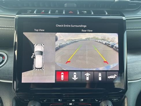 Used 2024 Jeep Grand Cherokee L Limited w/ Luxury Tech Group II image 26