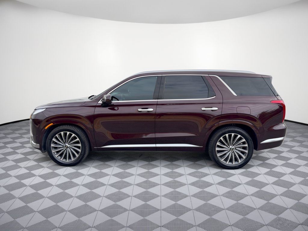 Used 2024 Hyundai Palisade Calligraphy AWD/4WD image 2