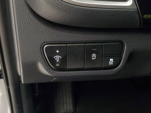 Used 2025 Kia Seltos S FWD image 14