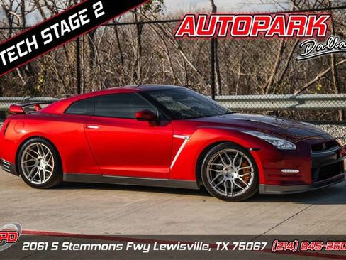 Used 2015 Nissan GT-R Premium image 1
