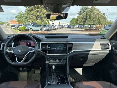Used 2021 Volkswagen Atlas SEL Premium AWD/4WD image 18
