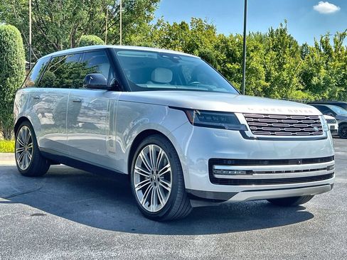 Certified 2025 Land Rover Range Rover Long Wheelbase Autobiography AWD/4WD image 7