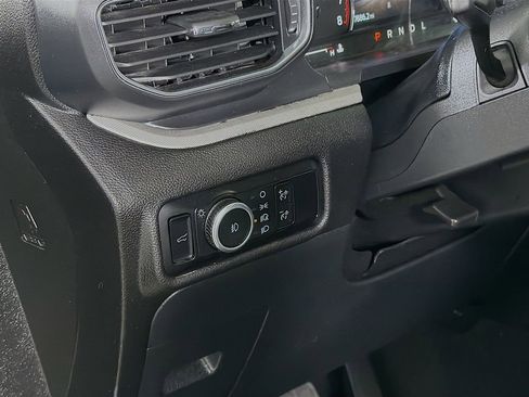 Used 2023 Ford Explorer XLT w/ Equipment Group 202A image 12