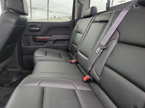Used 2017 GMC Sierra 1500 SLT w/ SLT Premium Package AWD/4WD image 9