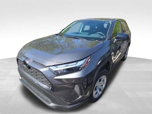 Used 2024 Toyota RAV4 LE AWD/4WD image 9