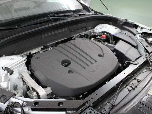 New 2026 Volvo XC60 B5 Core AWD/4WD image 45