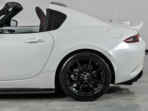 Used 2019 MAZDA MX-5 Miata RF Grand Touring image 9