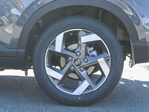 New 2026 Hyundai Venue SEL image 11