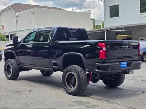 Used 2022 Chevrolet Silverado 2500 High Country w/ Technology Package AWD/4WD image 5