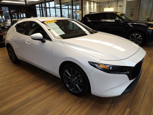 Certified 2023 MAZDA MAZDA3 s image 3