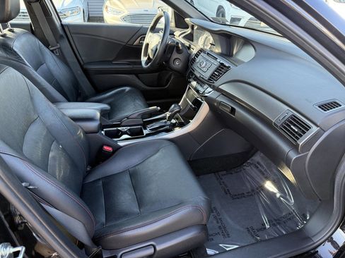 Used 2017 Honda Accord Sport Special Edition image 9