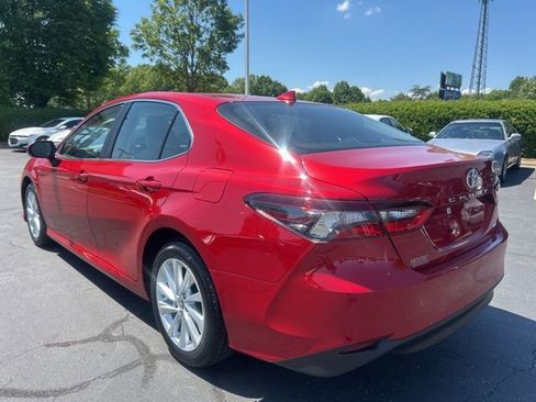 Used 2024 Toyota Camry LE w/ Convenience Package FWD image 9