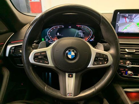 Used 2022 BMW 540i xDrive w/ M Sport Package image 22