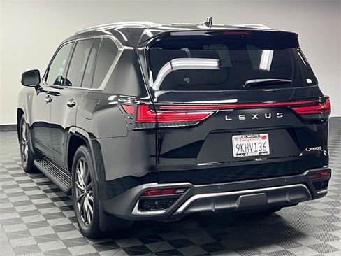 Used 2024 Lexus LX 600 F Sport image 7