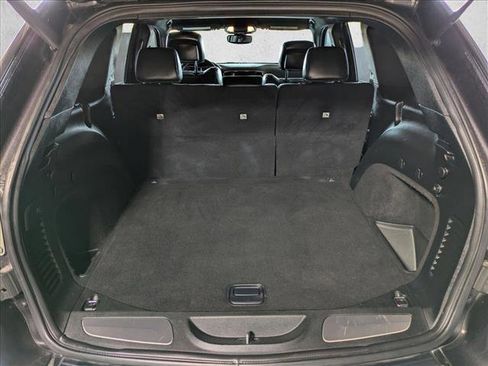 Used 2018 Jeep Grand Cherokee Limited image 7