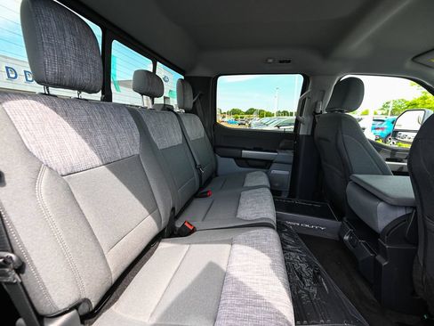 New 2026 Ford F350 XLT w/ XLT Premium Package AWD/4WD image 23