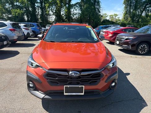 Used 2024 Subaru Crosstrek 2.5i Limited w/ Crosstrek Mirror Package AWD/4WD image 3