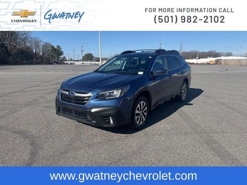 Used 2022 Subaru Outback Premium image 1