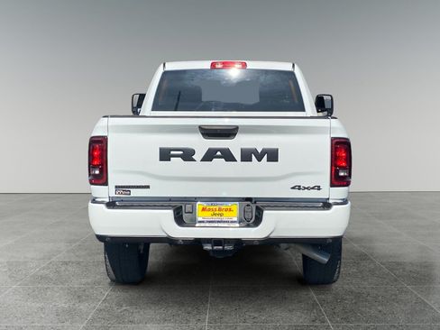 Used 2025 RAM 2500 Big Horn AWD/4WD image 4