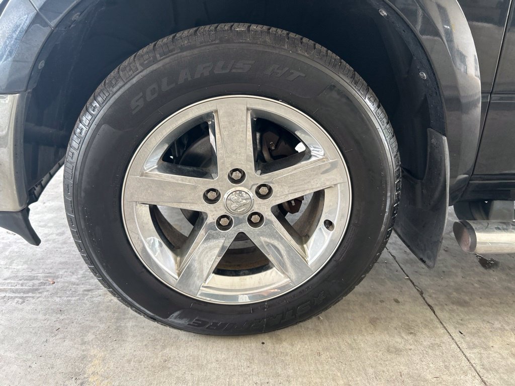 Used 2017 RAM 1500 Laramie AWD/4WD image 12