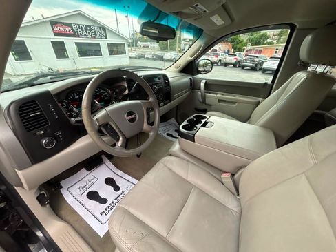Used 2011 GMC Sierra 1500 SLE w/ Power Tech Package AWD/4WD image 16