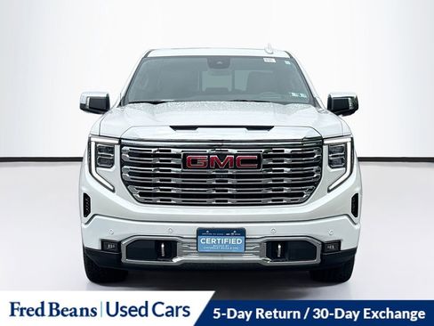 Used 2023 GMC Sierra 1500 Denali AWD/4WD image 2