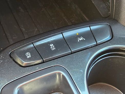 Used 2024 Chevrolet TrailBlazer LS w/ LS Convenience Package FWD image 31