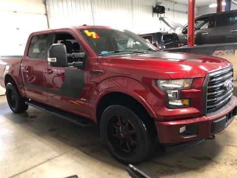 Used 2017 Ford F150 XLT w/ Equipment Group 302A Luxury AWD/4WD image 6