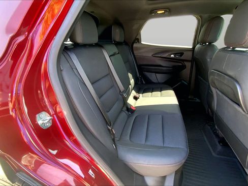 Used 2023 Chevrolet TrailBlazer RS w/ Sun and Liftgate Package FWD image 20