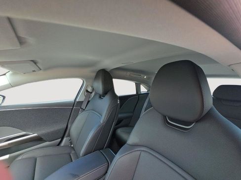 Used 2025 Lucid Air Pure RWD image 12
