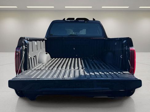 Used 2024 Toyota Tundra Limited image 24