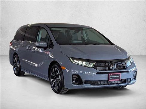 New 2026 Honda Odyssey Elite image 7