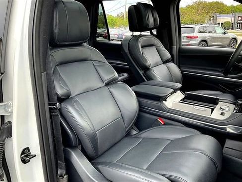 Used 2025 Lincoln Navigator Reserve w/ Jet Appearance Package AWD/4WD image 29